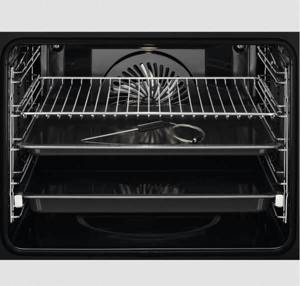 AEG BPK556260B 6000 SteamBake®, Backofen mit Feuchtigkeitszugabe, Pyrolytische Selbstreinigung, Schwarz