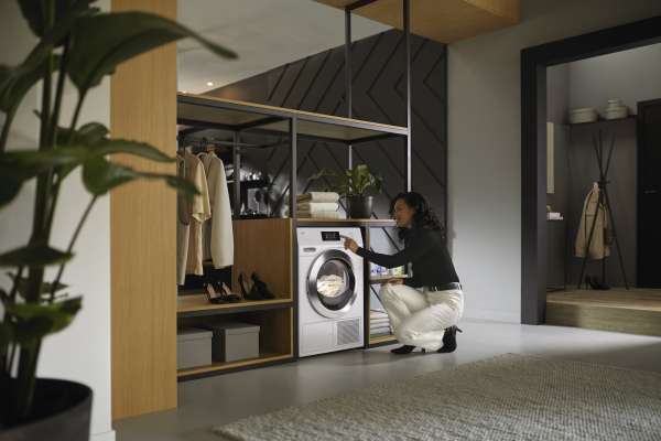 Miele TCR790WP Eco&Steam&9kg Lotosweiß 9 kg I M Touch I SteamCare I SilenceDrum I DryCare 40